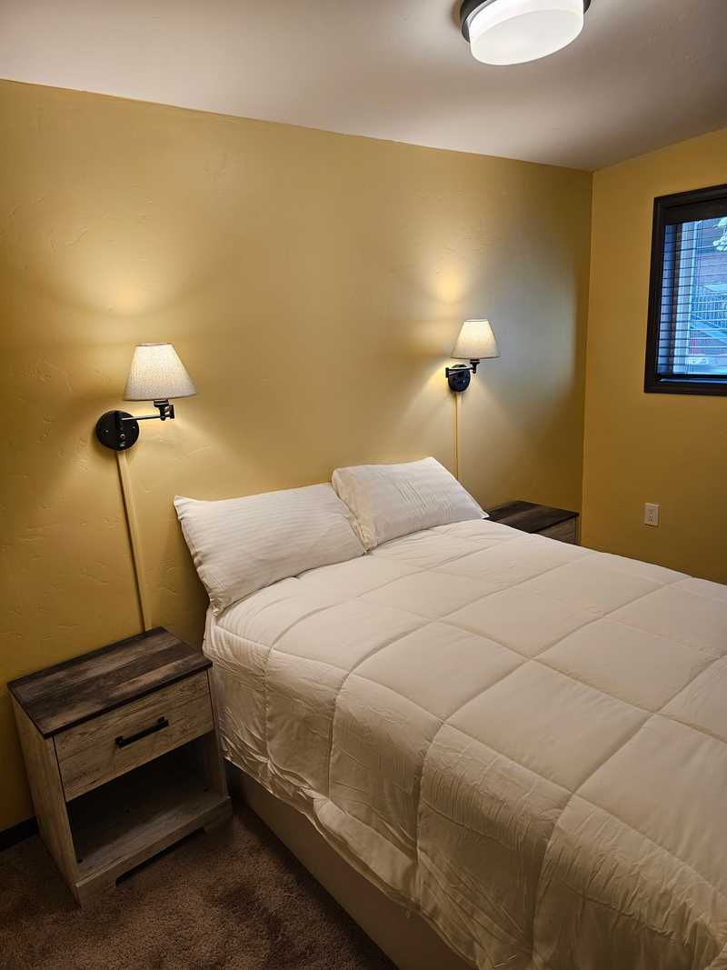 Full Bed Studio Bedroom